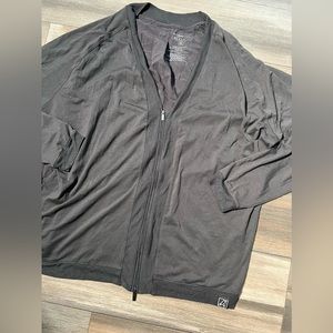 Walt Disney World Imagineering Exclusive Grey Zip Jacket- xL‎